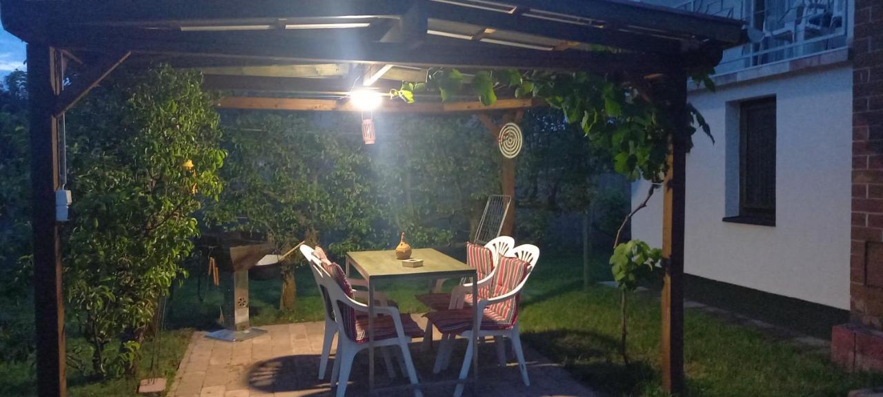 Apartament Ket Puli Vendeghaz Bekescsaba Zewnętrze zdjęcie
